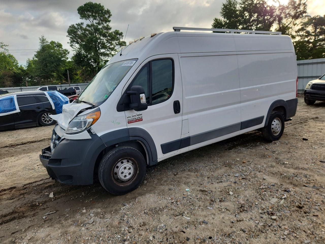 3C6TRVDG5JE100893 · 2018 RAM PROMASTER 2500