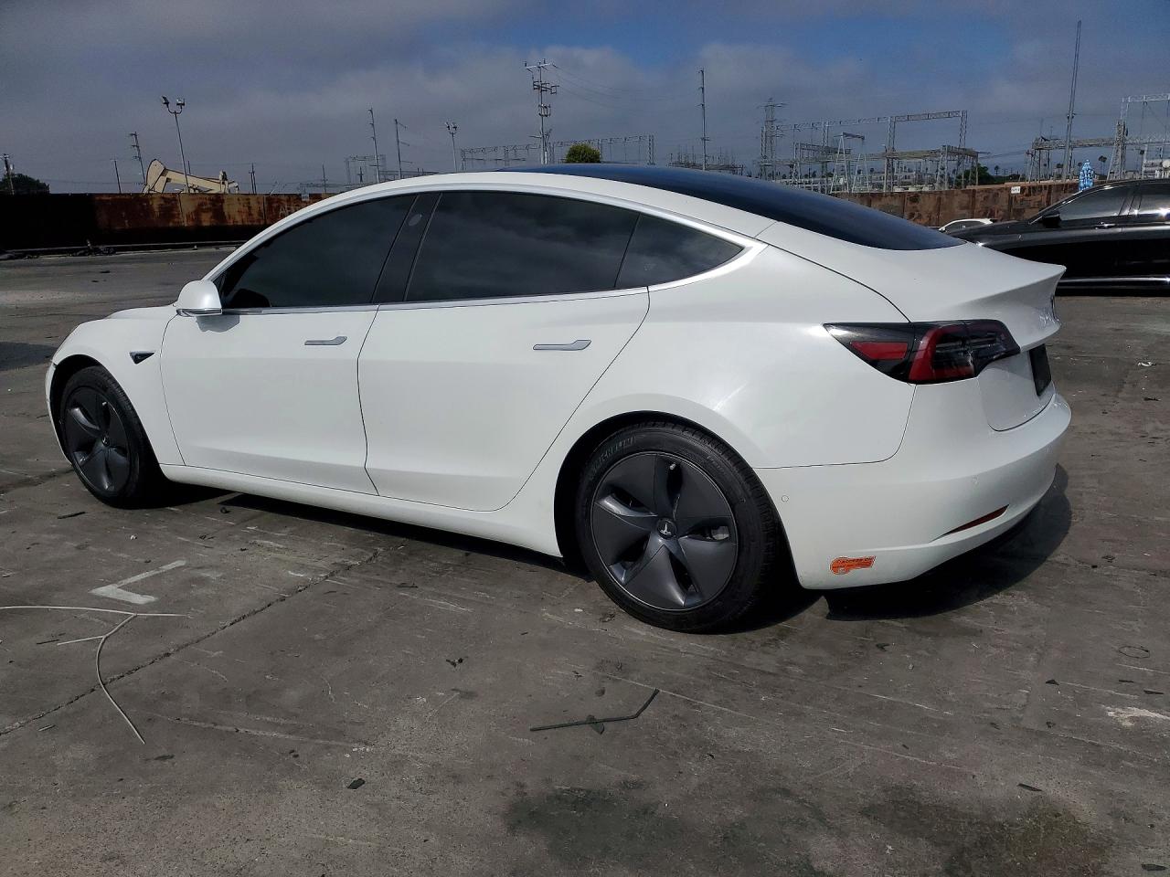 5YJ3E1EA2LF632056 · 2020 TESLA MODEL 3 · 2/12