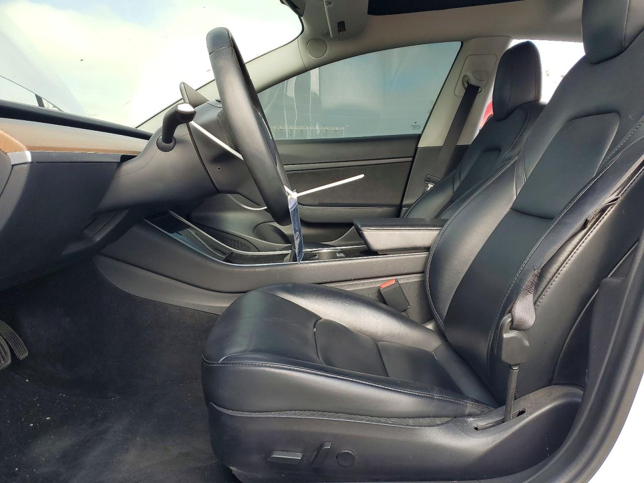 5YJ3E1EA2LF632056 · 2020 TESLA MODEL 3 · 7/12