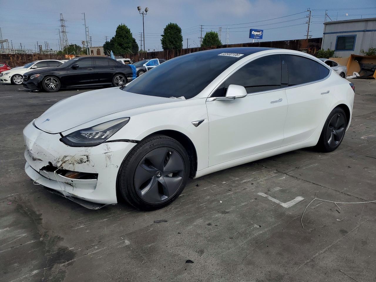 5YJ3E1EA2LF632056 · 2020 TESLA MODEL 3