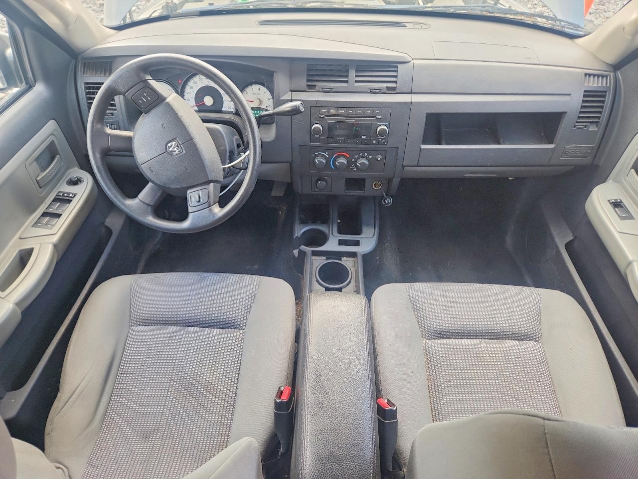 1D7RW3GK1BS676436 · 2011 DODGE DAKOTA · 8/12