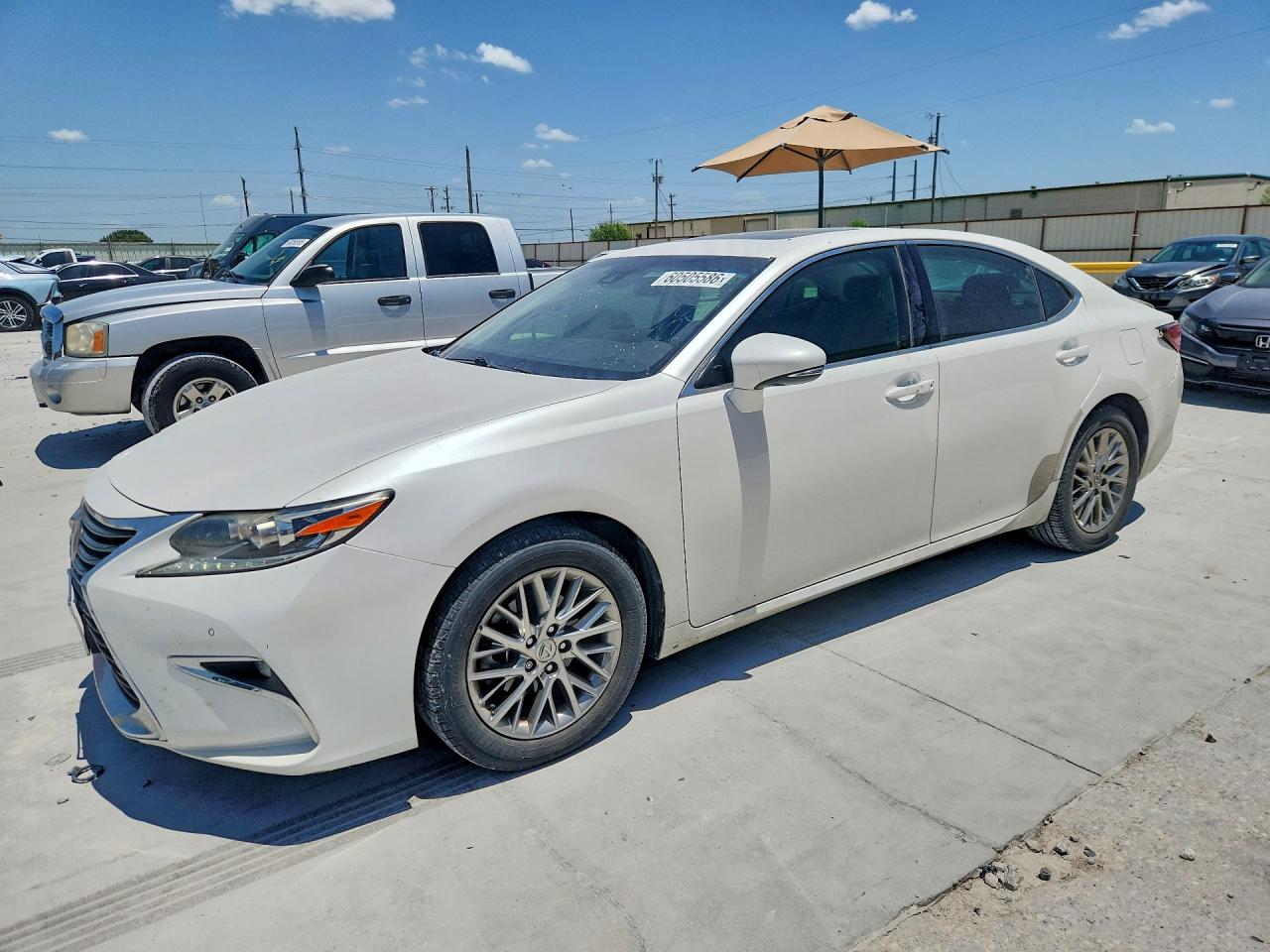 JTHBK1GGXG2222988 · 2016 LEXUS ES