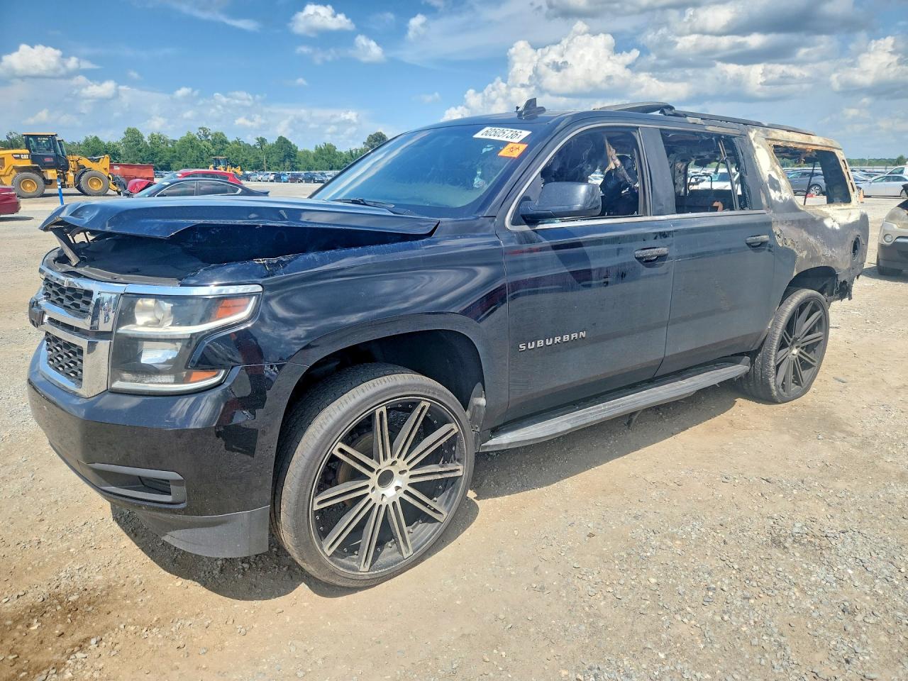 1GNSCHKC8KR387652 · 2019 CHEVROLET SUBURBAN