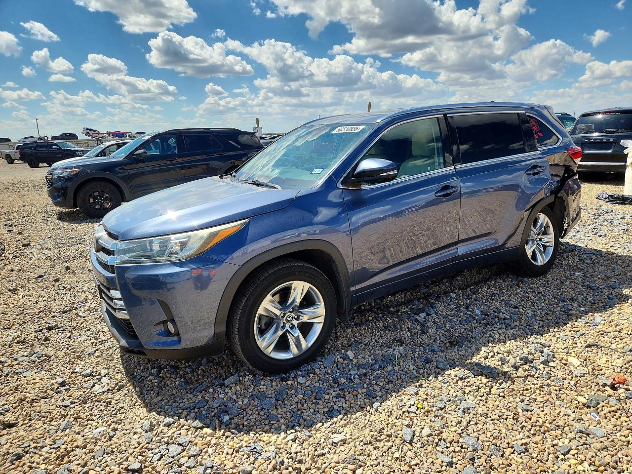 5TDDZRFH6JS802723 · 2018 TOYOTA HIGHLANDER