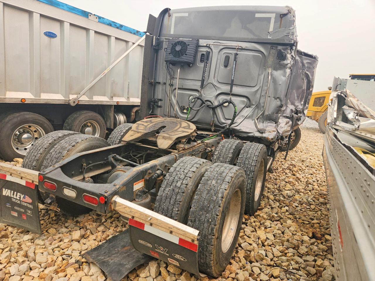 1FUJHHDR3MLMS6895 · 2021 FREIGHTLINER CASCADIA 126 · 3/14