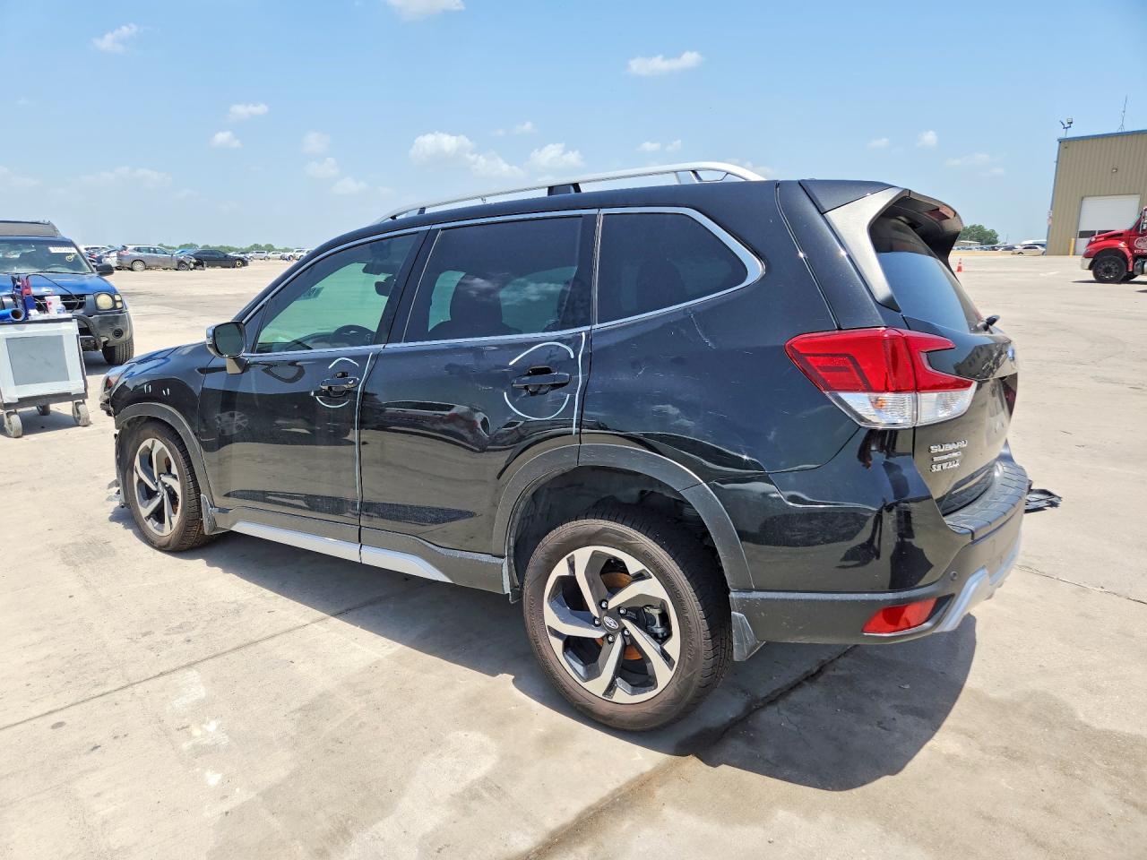 JF2SKARC2PH520073 · 2023 SUBARU FORESTER · 2/14