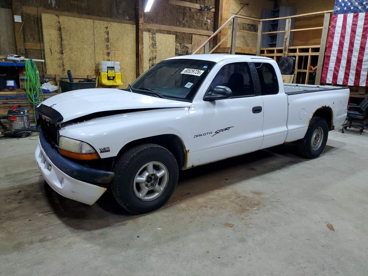 1B7GL22X9YS563205 · 2000 DODGE DAKOTA