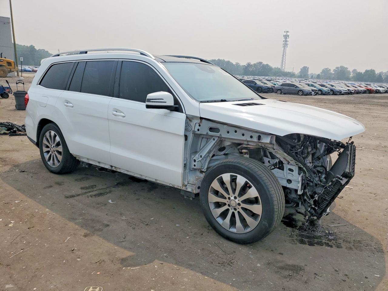 4JGDF6EE5HA820065 · 2017 MERCEDES-BENZ GLS · 4/13