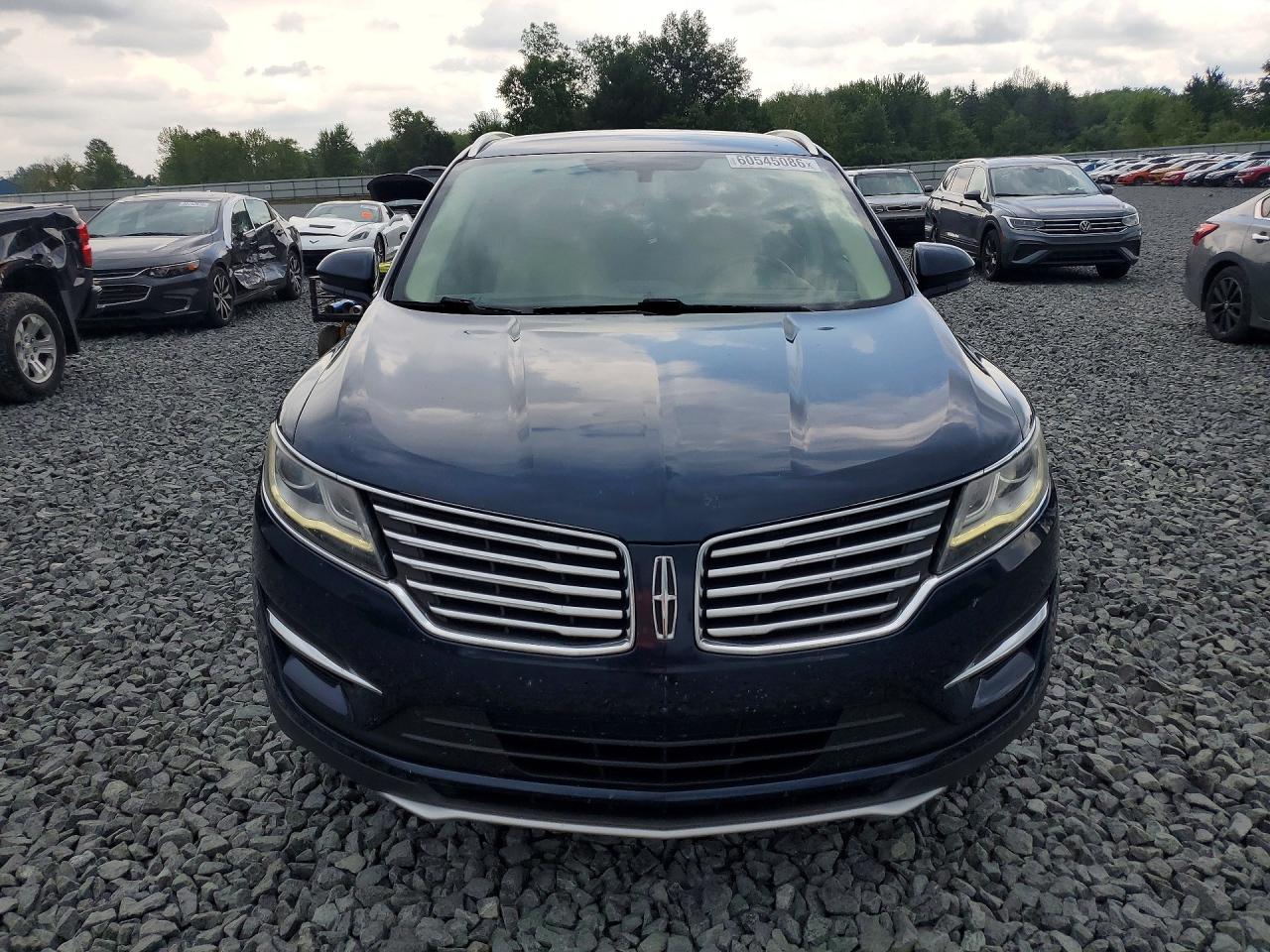 5LMCJ1C91HUL62877 · 2017 LINCOLN MKC · 5/13