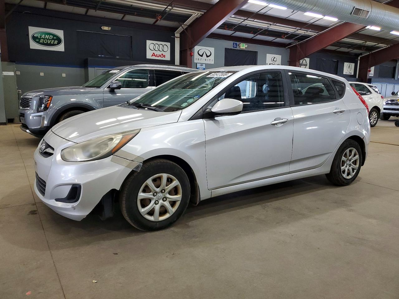 KMHCT5AE4CU033541 · 2012 HYUNDAI ACCENT