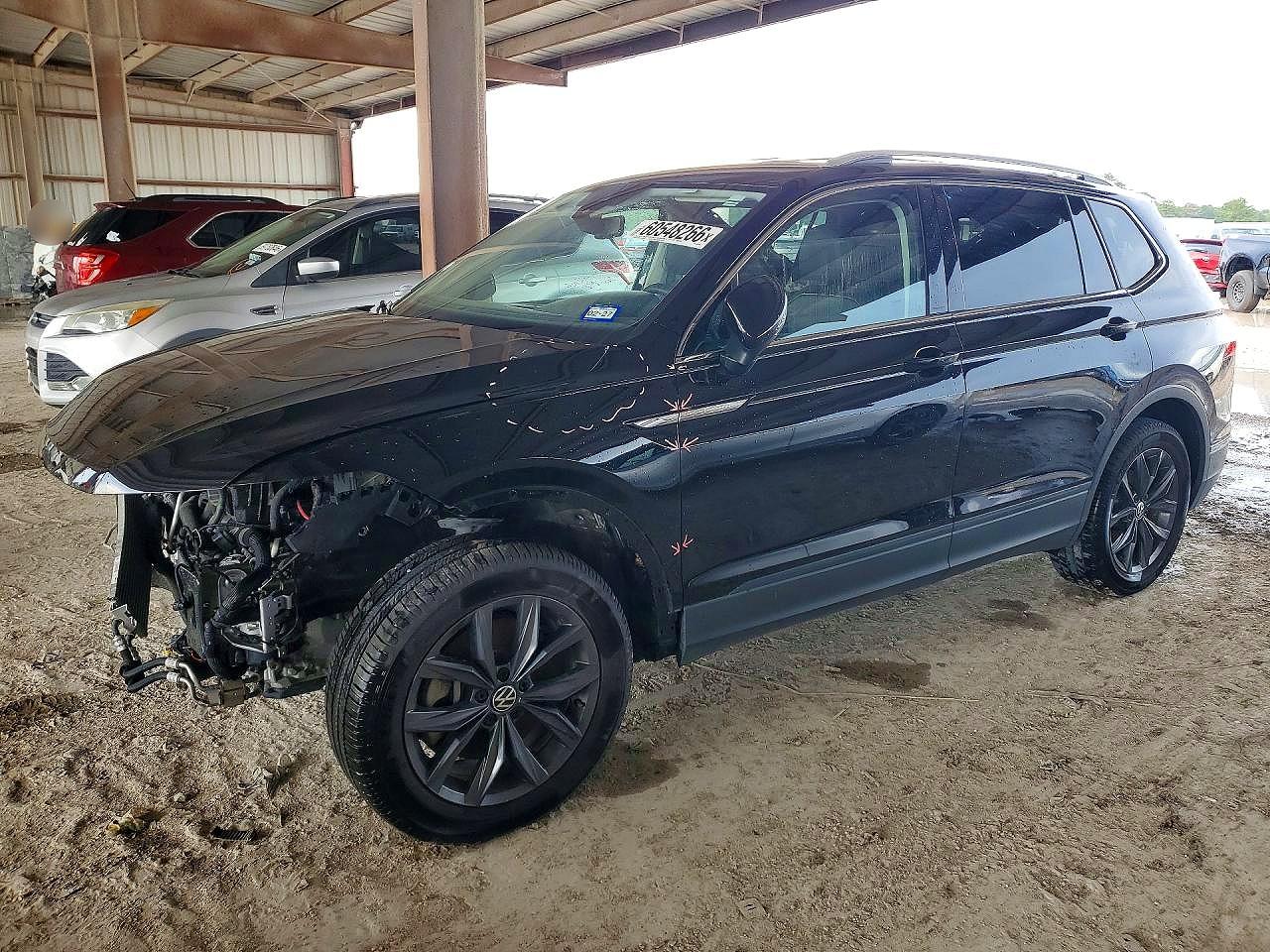 3VV3B7AX8NM094419 · 2022 VOLKSWAGEN TIGUAN