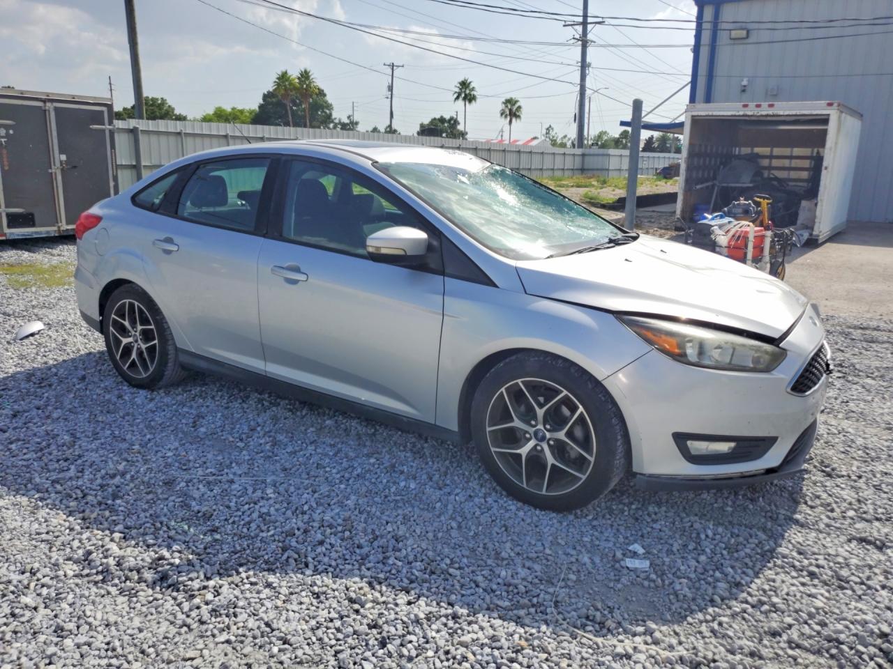 1FADP3H20HL346098 · 2017 FORD FOCUS · 4/13