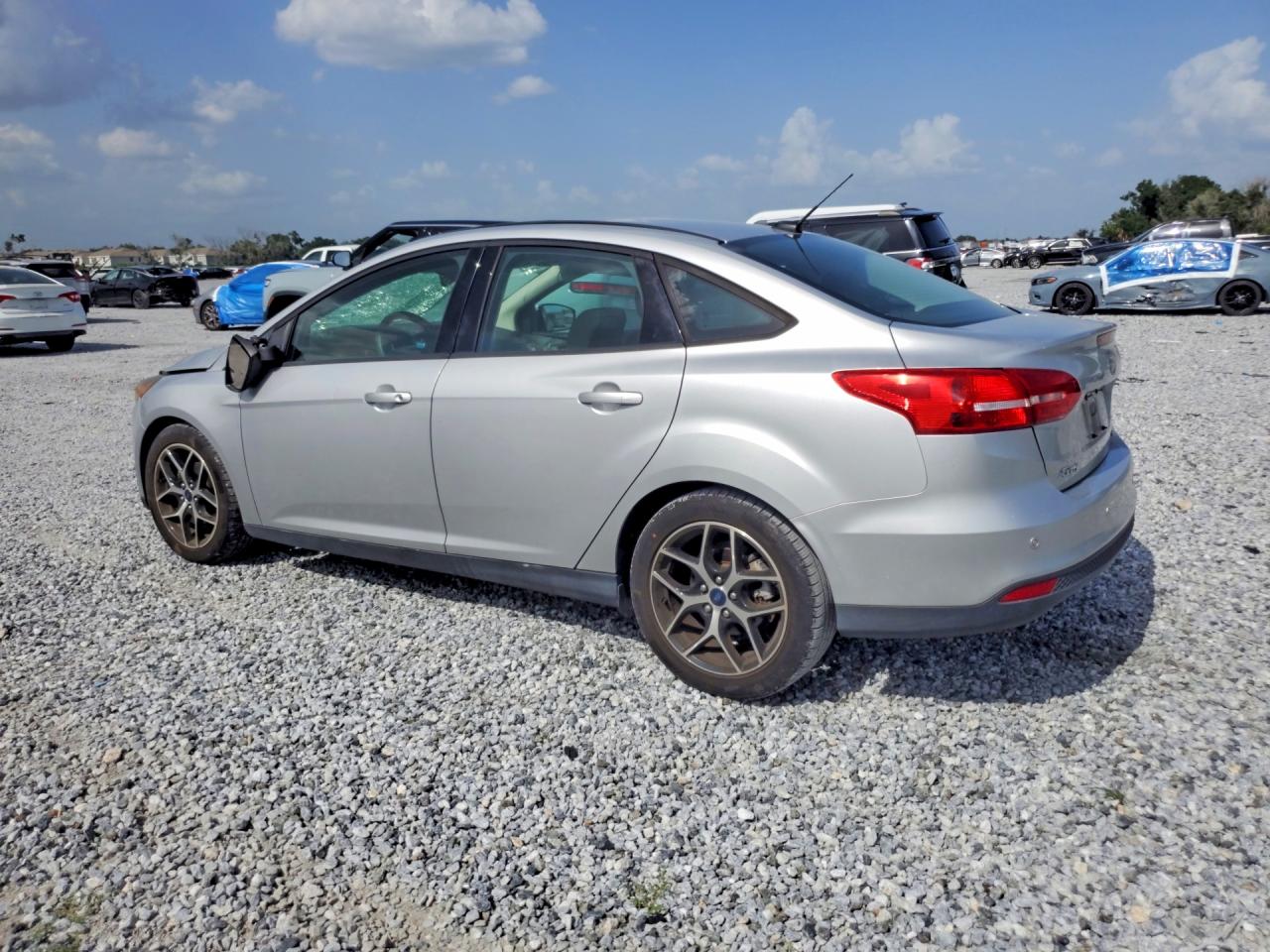1FADP3H20HL346098 · 2017 FORD FOCUS · 2/13