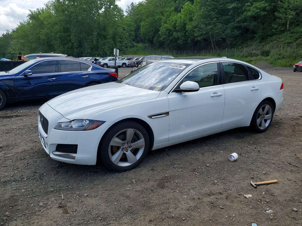 SAJBR4BN2HCY42624 · 2017 JAGUAR XF