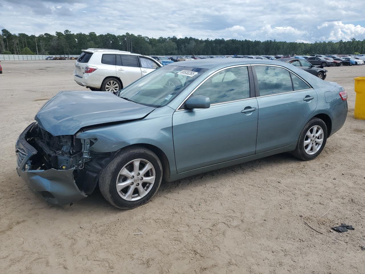 4T1BF3EK4BU634504 · 2011 TOYOTA CAMRY