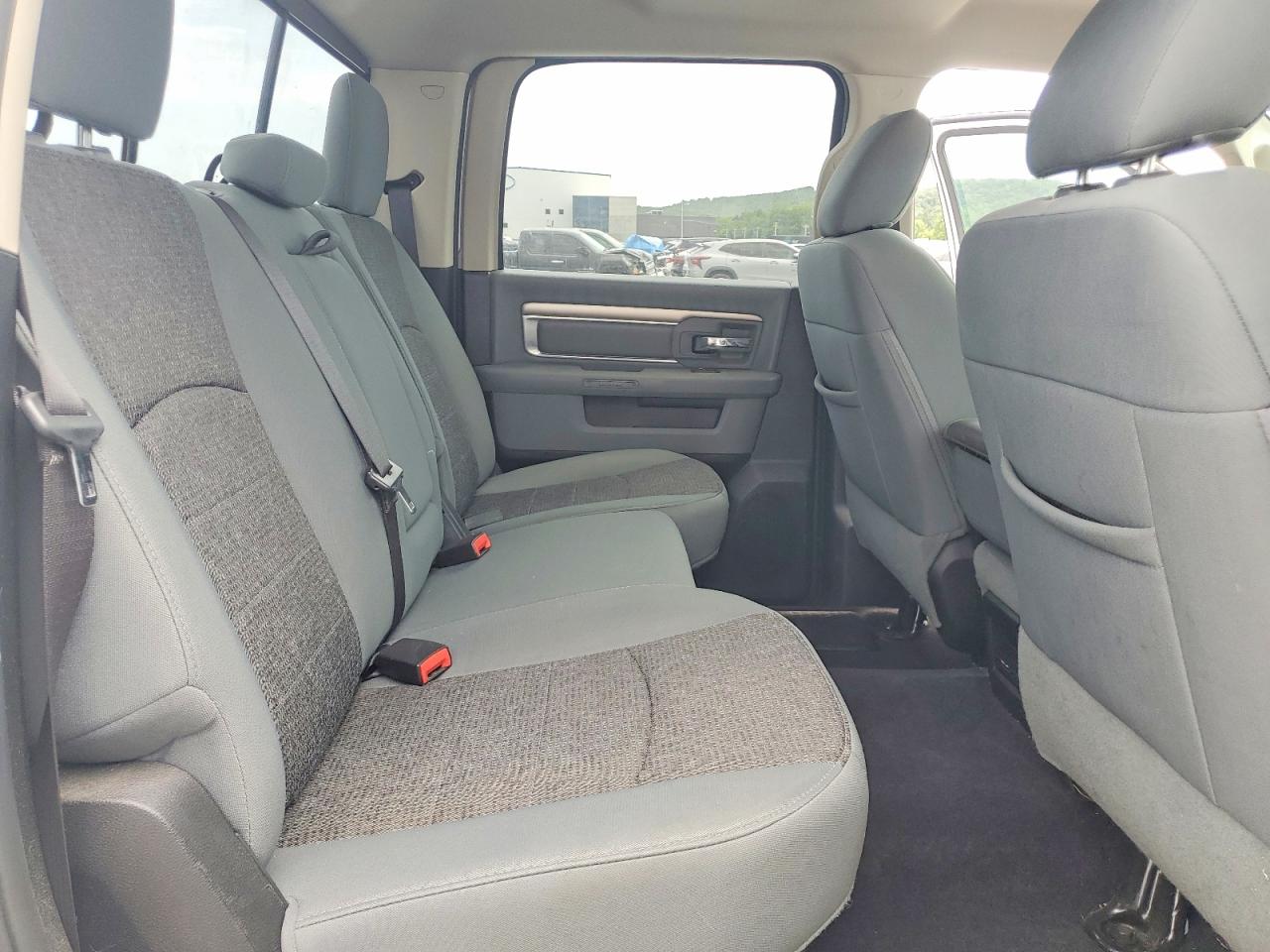 1C6RR6LG4HS824924 · 2017 RAM 1500 · 10/12