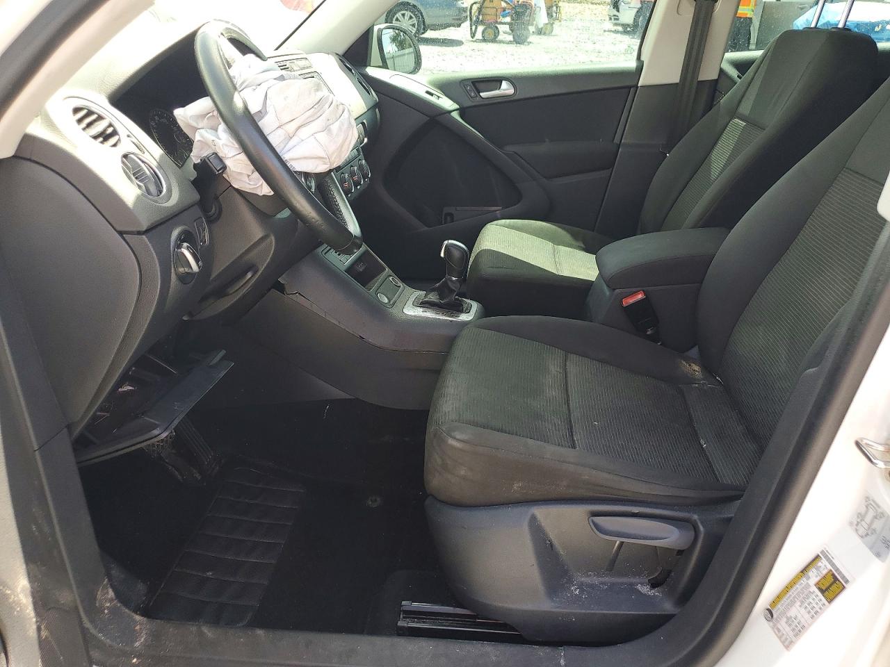 WVGAV7AX6HK042498 · 2017 VOLKSWAGEN TIGUAN · 7/14
