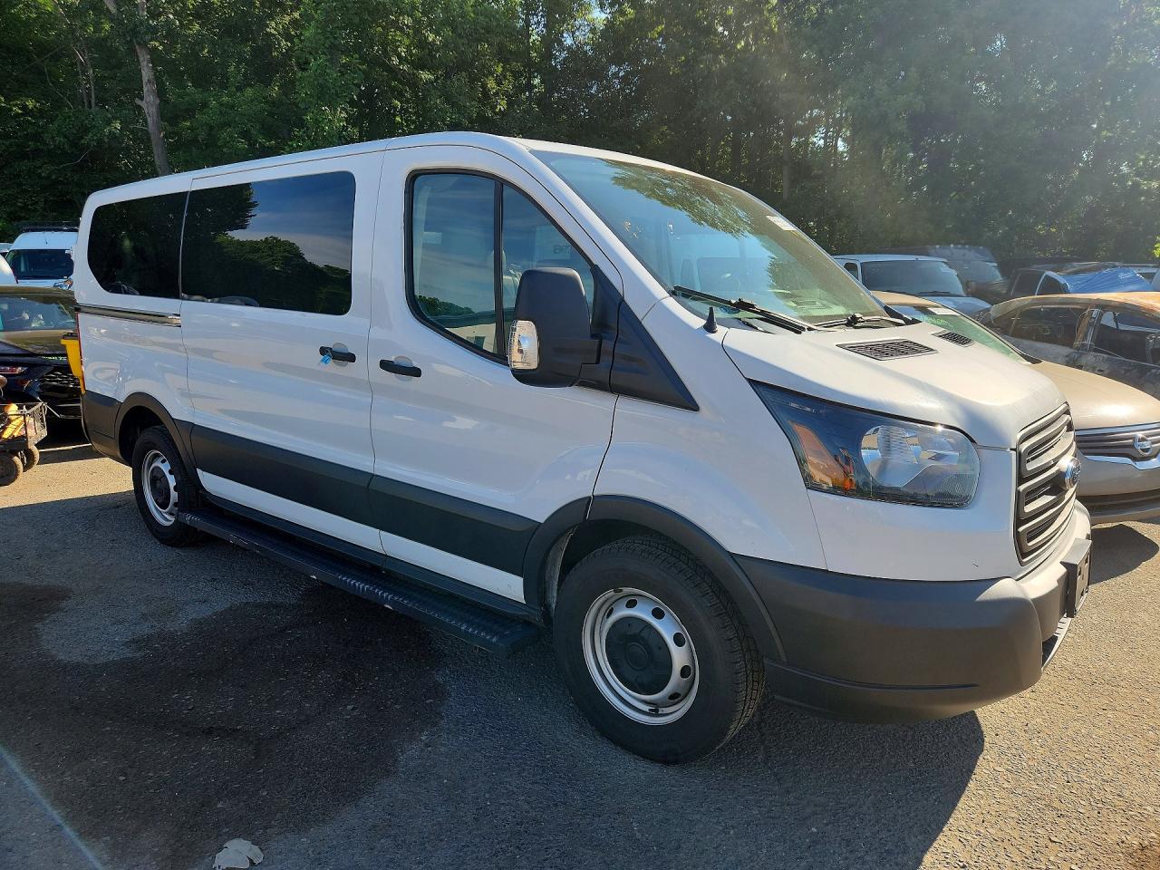 1FMZK1YM3KKB79233 · 2019 FORD TRANSIT · 4/13