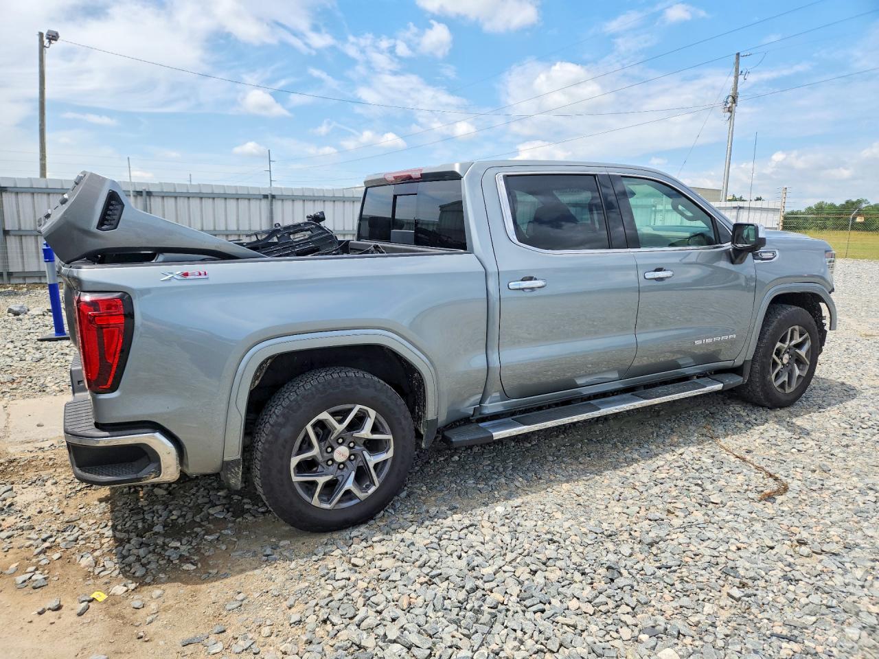 1GTUUDE82TZ137887 · 2026 GMC SIERRA · 3/13