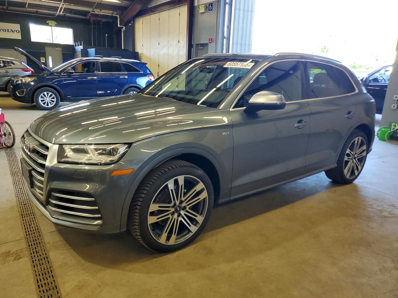 WA1A4AFY6J2048288 · 2018 AUDI SQ5