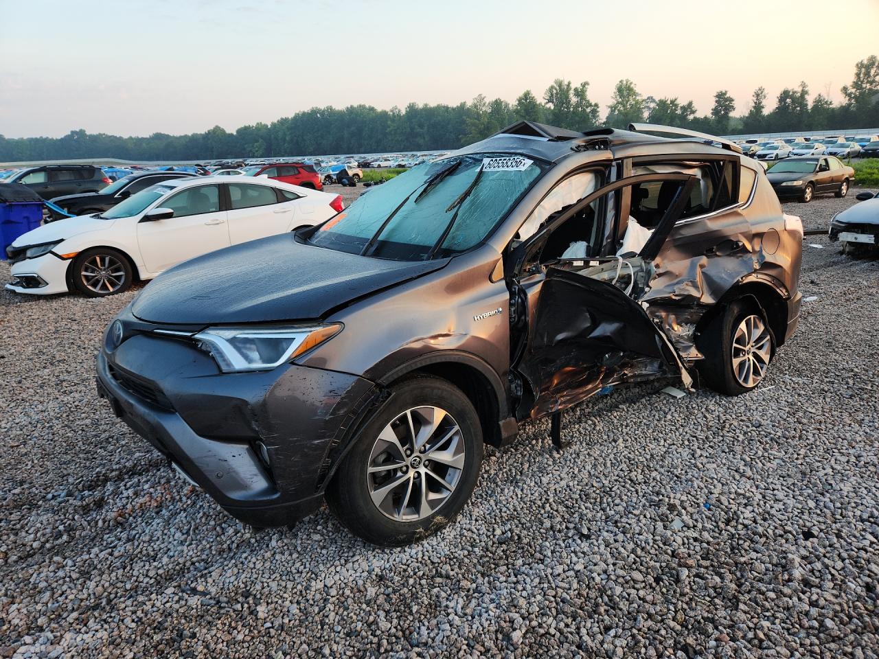 JTMRJREV6JD257249 · 2018 TOYOTA RAV4 HYBRID
