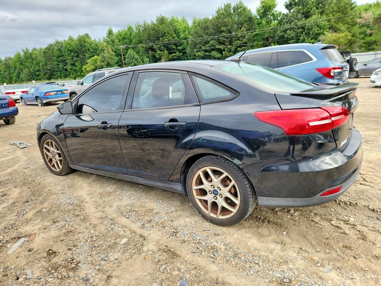 1FADP3F24FL283667 · 2015 FORD FOCUS · 2/12