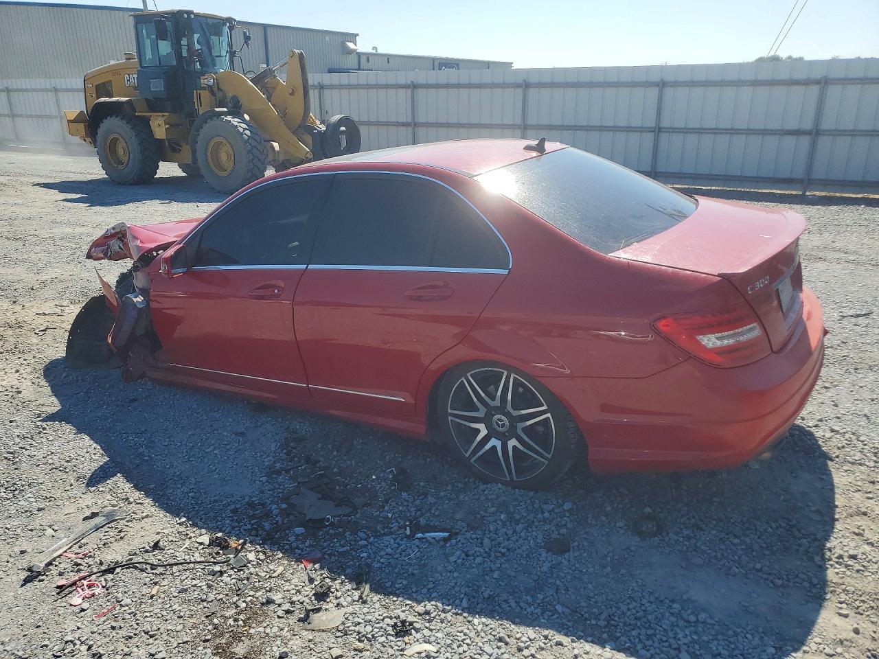 WDDGF8AB4DA776391 · 2013 MERCEDES-BENZ C · 2/12