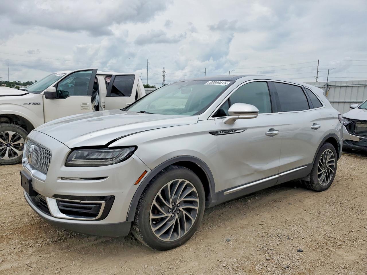 2LMPJ8L97KBL56452 · 2019 LINCOLN NAUTILUS