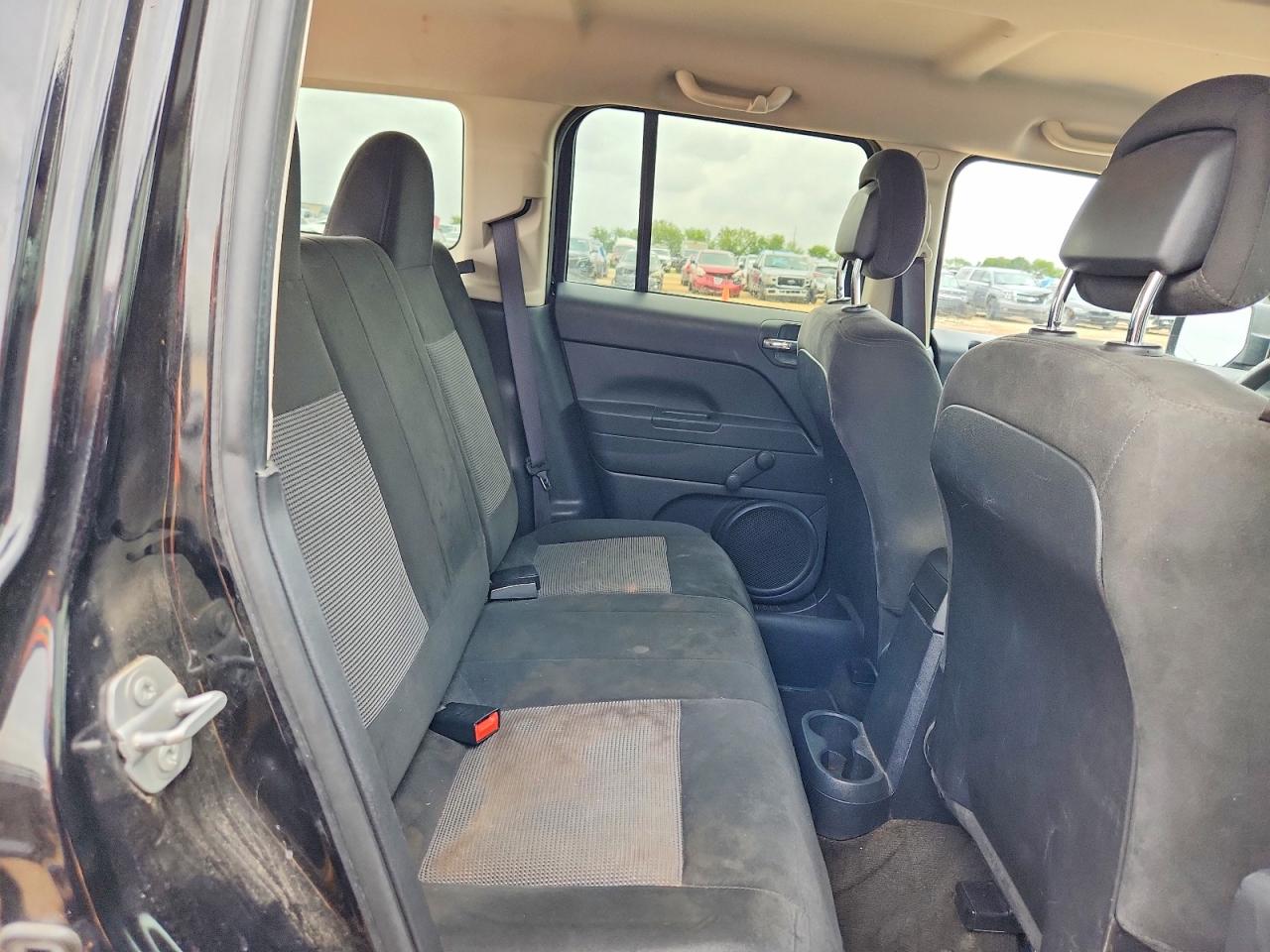 1C4NJPBA9HD156835 · 2017 JEEP PATRIOT · 10/13