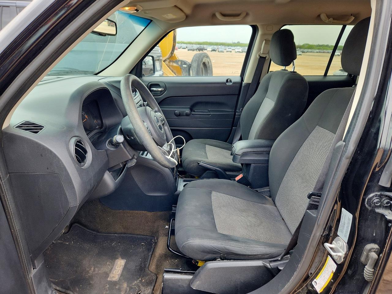 1C4NJPBA9HD156835 · 2017 JEEP PATRIOT · 7/13