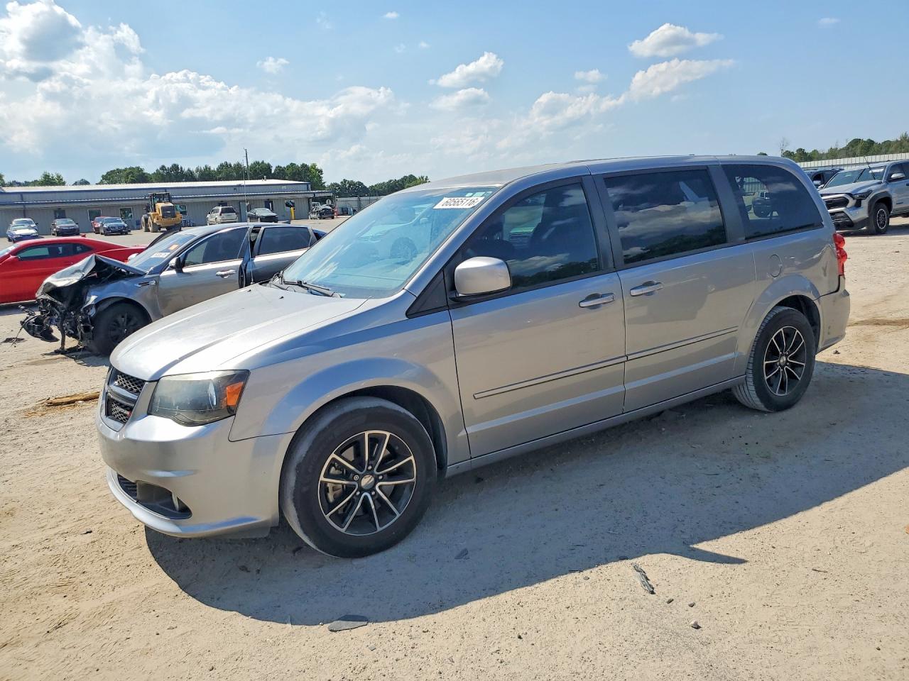 2C4RDGCG8FR746627 · 2015 DODGE GRAND CARAVAN
