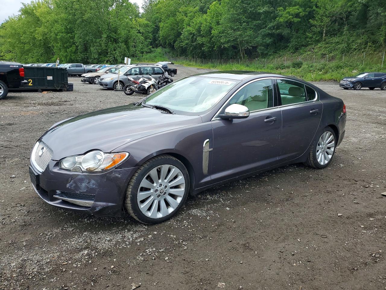 SAJWA06B19HR08358 · 2009 JAGUAR XF