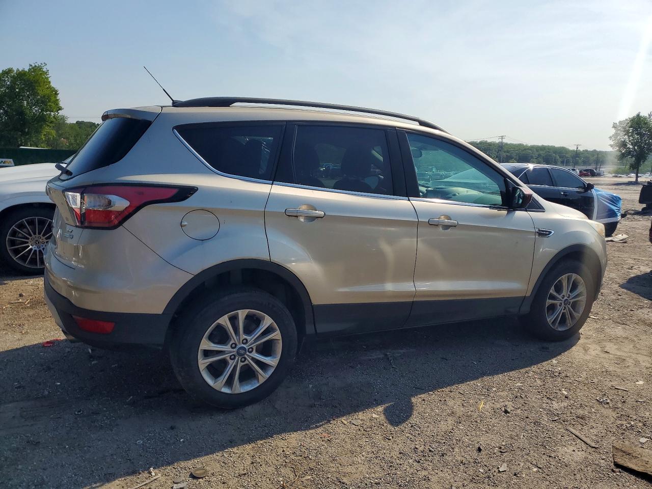 1FMCU9GD3HUC19937 · 2017 FORD ESCAPE · 3/13