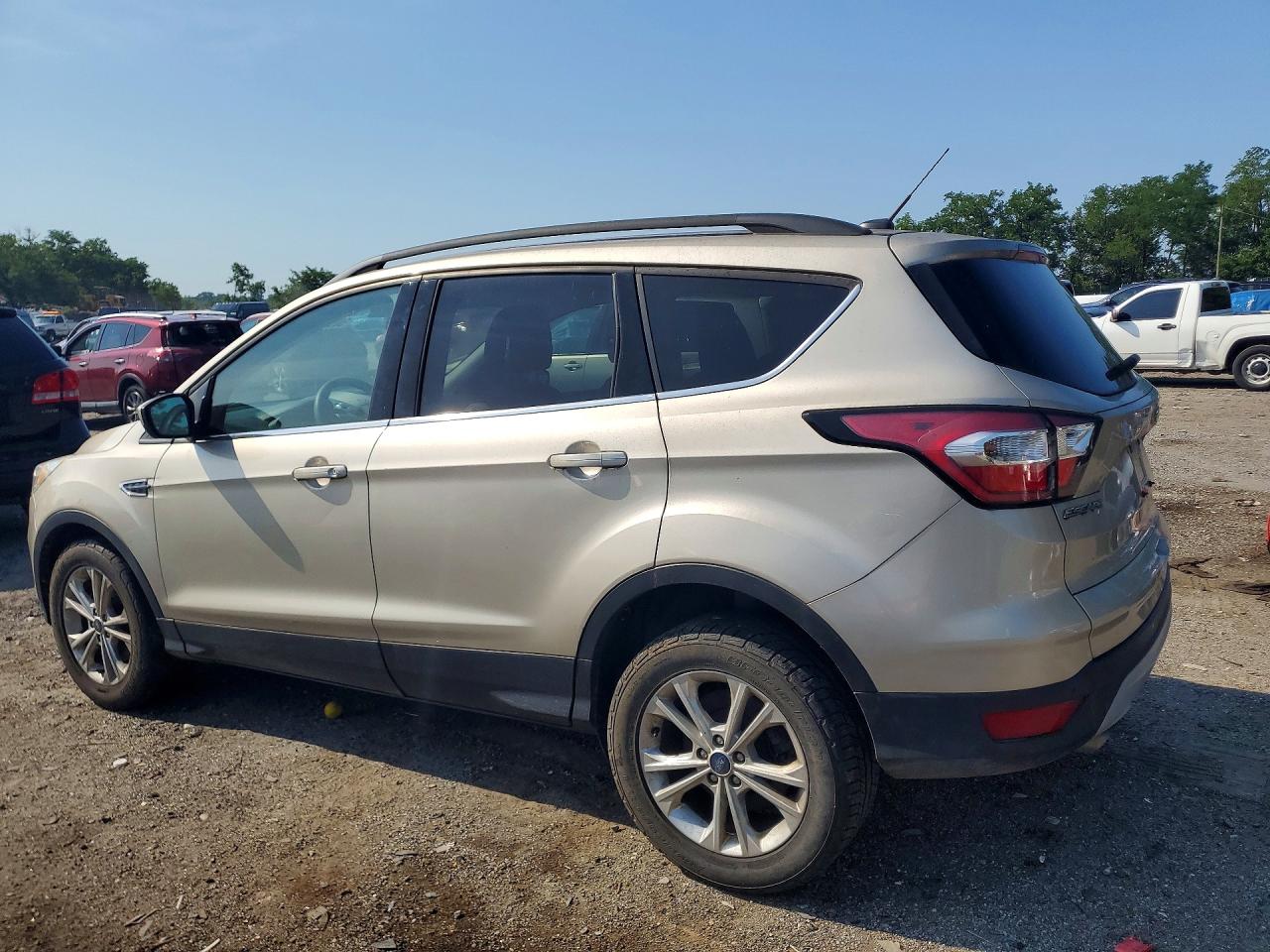 1FMCU9GD3HUC19937 · 2017 FORD ESCAPE · 2/13