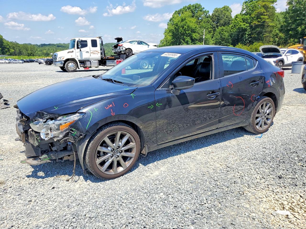 3MZBN1V31JM163318 · 2018 MAZDA 3