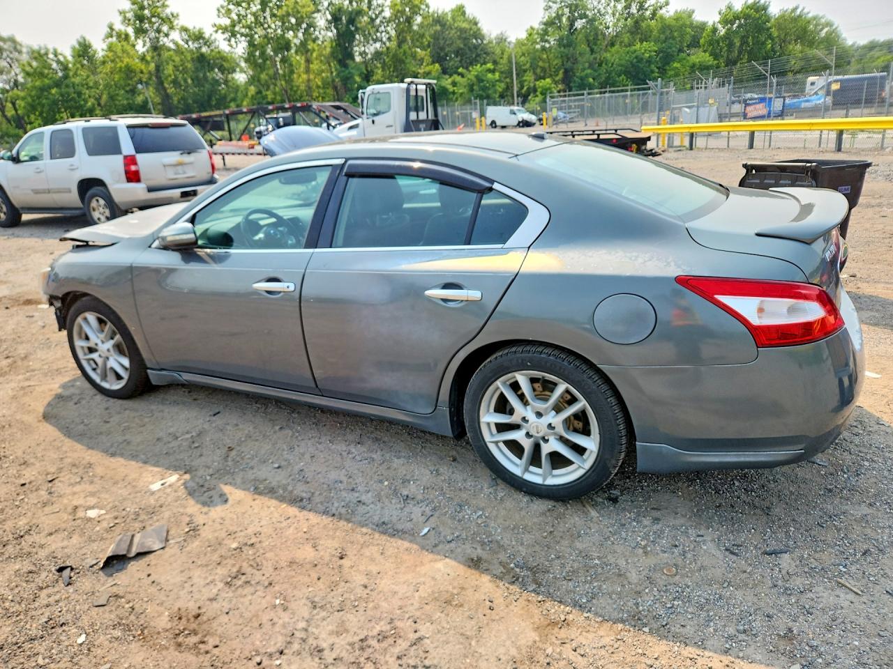 1N4AA5AP1AC874891 · 2010 NISSAN MAXIMA · 2/13
