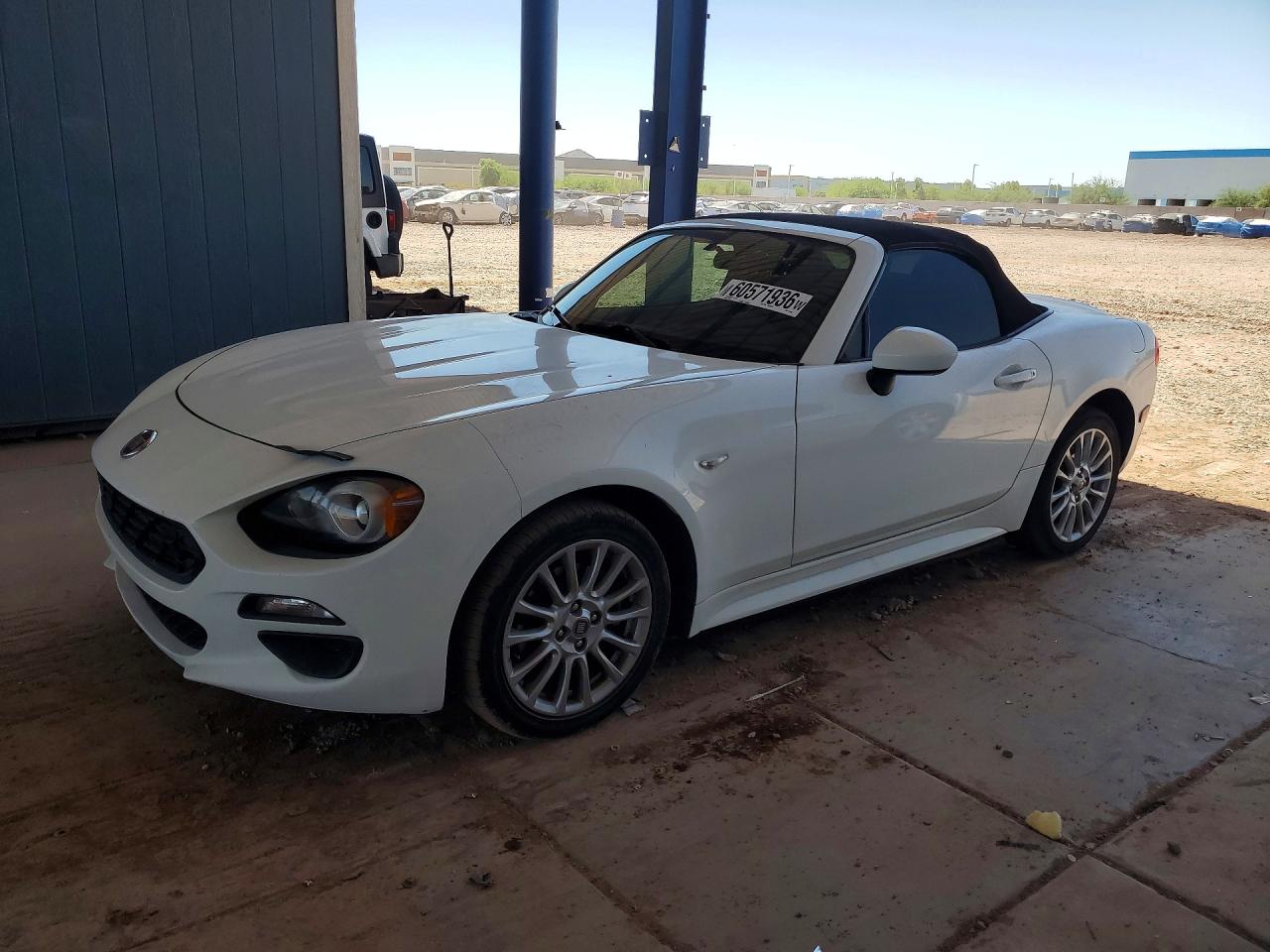 JC1NFAEK1H0107829 · 2017 FIAT 124 SPIDER