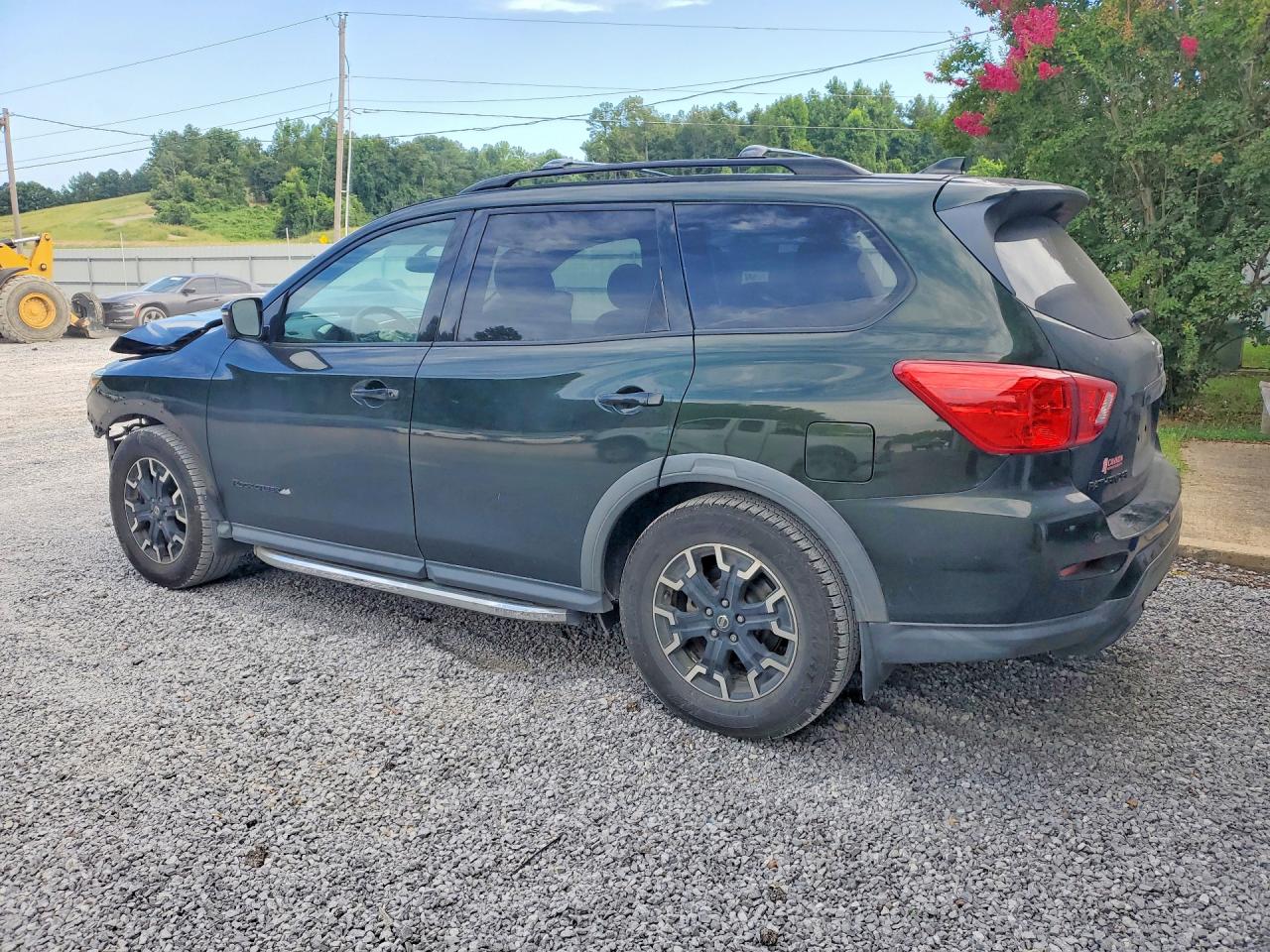 5N1DR2MN5KC647399 · 2019 NISSAN PATHFINDER · 2/13