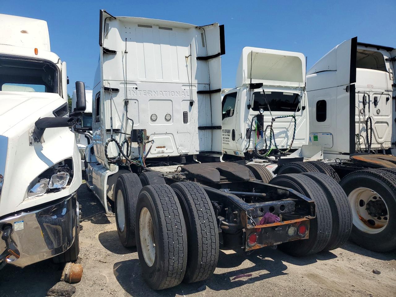 3HSDZAPR6KN333659 · 2019 INTERNATIONAL LT625 · 2/14