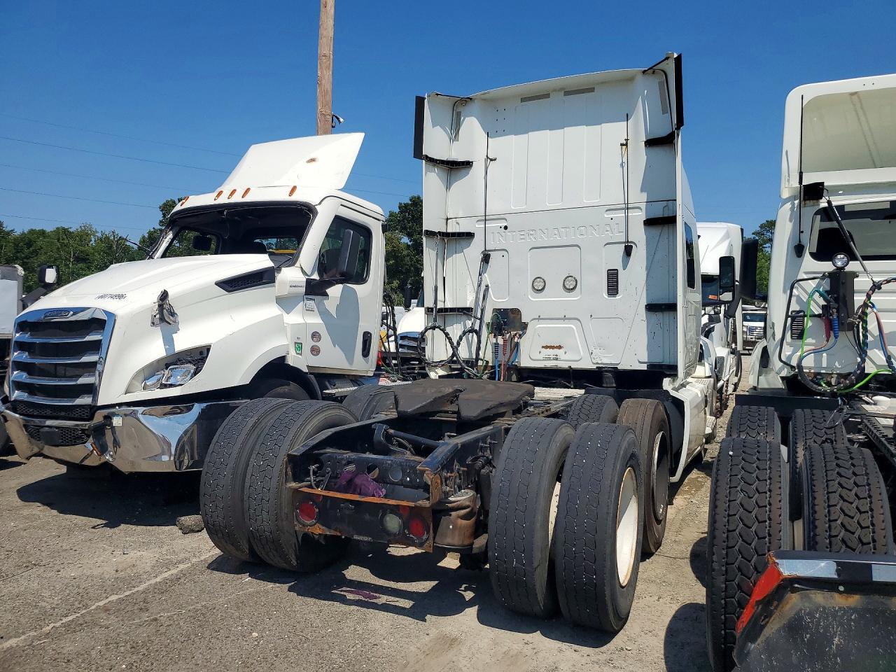 3HSDZAPR6KN333659 · 2019 INTERNATIONAL LT625 · 3/14