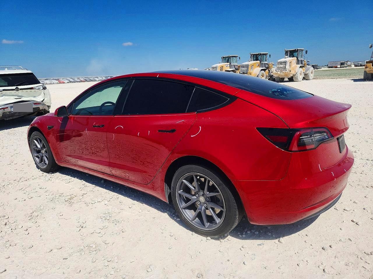 5YJ3E1EB4NF289679 · 2022 TESLA MODEL 3 · 2/12