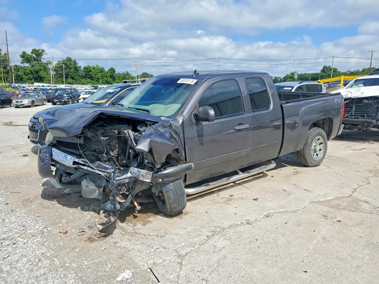 1GCRCREA2BZ325235 · 2011 CHEVROLET SILVERADO