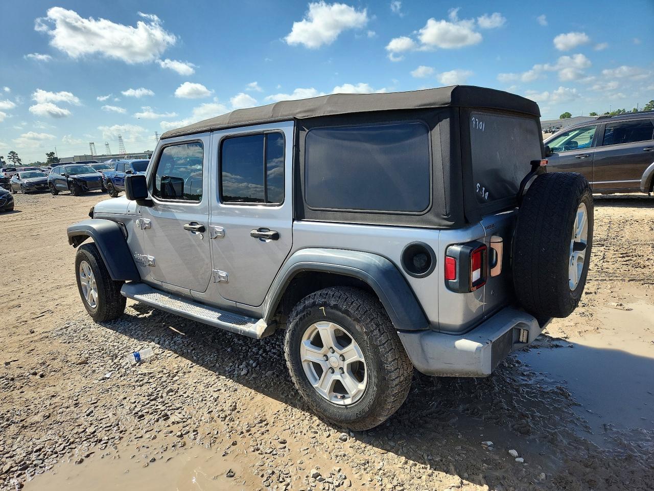 1C4HJXDG9JW157301 · 2018 JEEP WRANGLER UNLIMITED · 2/12