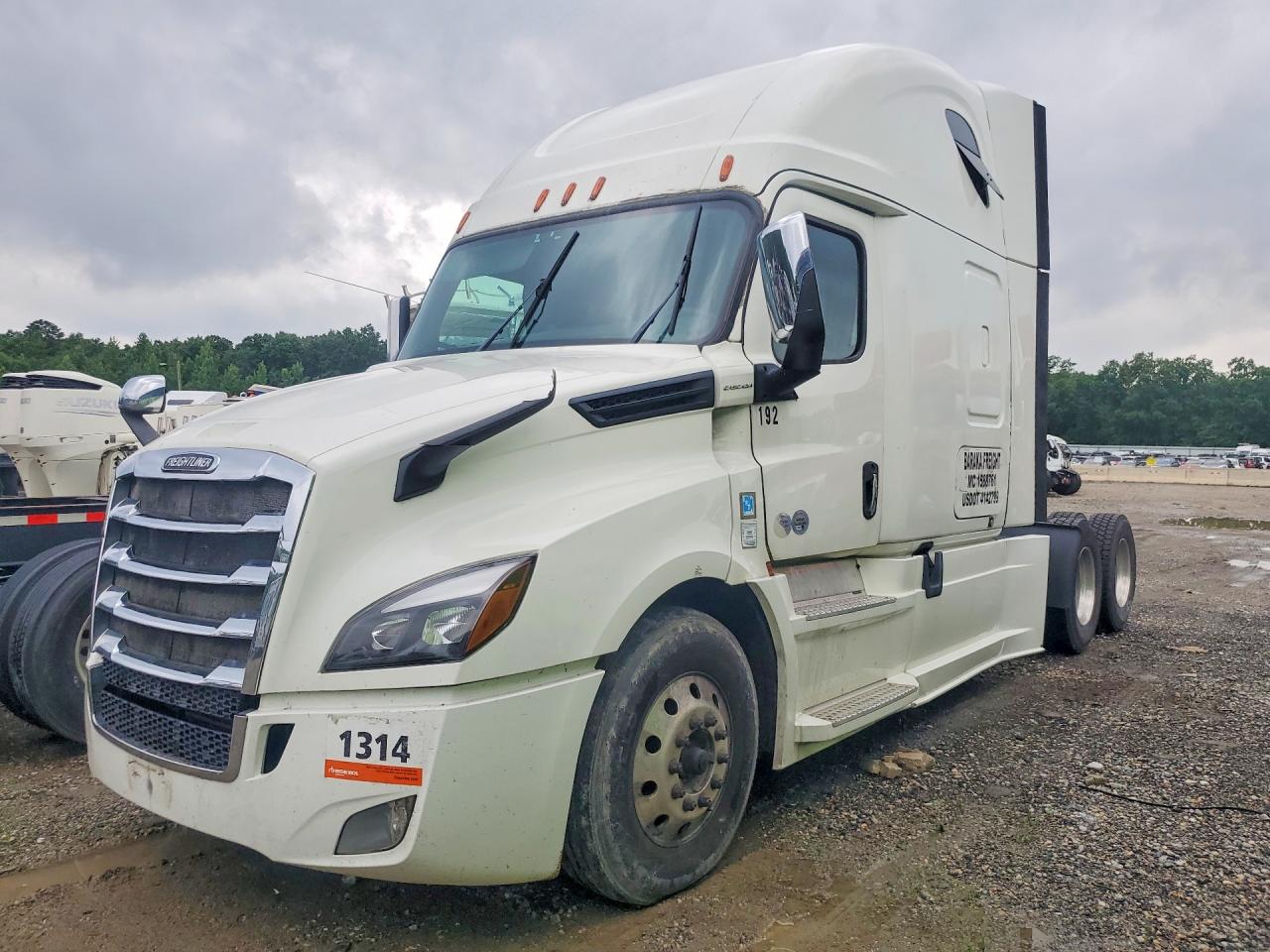 3AKJHHDR6KSKR3700 · 2019 FREIGHTLINER CASCADIA 126