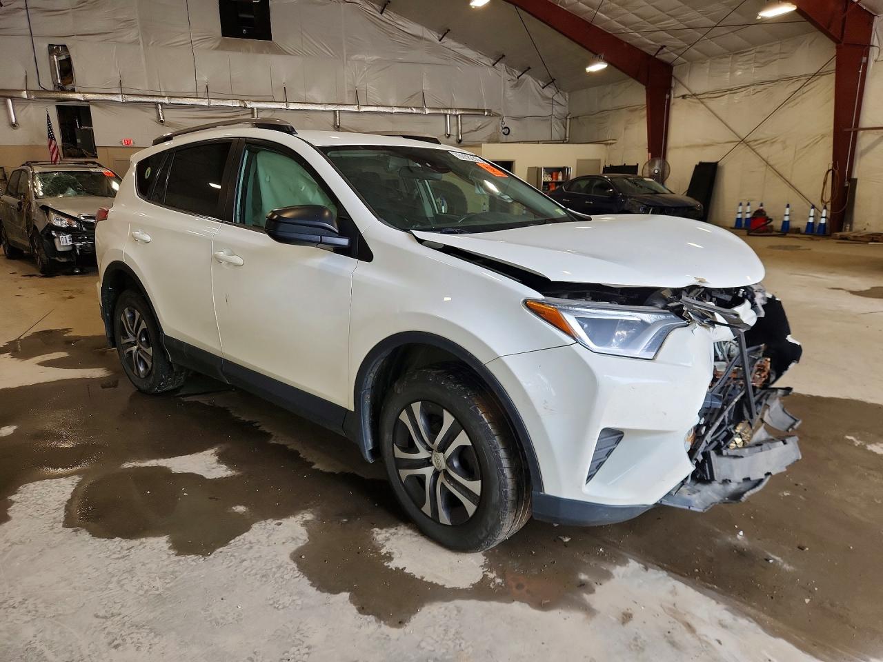 2T3BFREV6JW747079 · 2018 TOYOTA RAV4 · 4/13