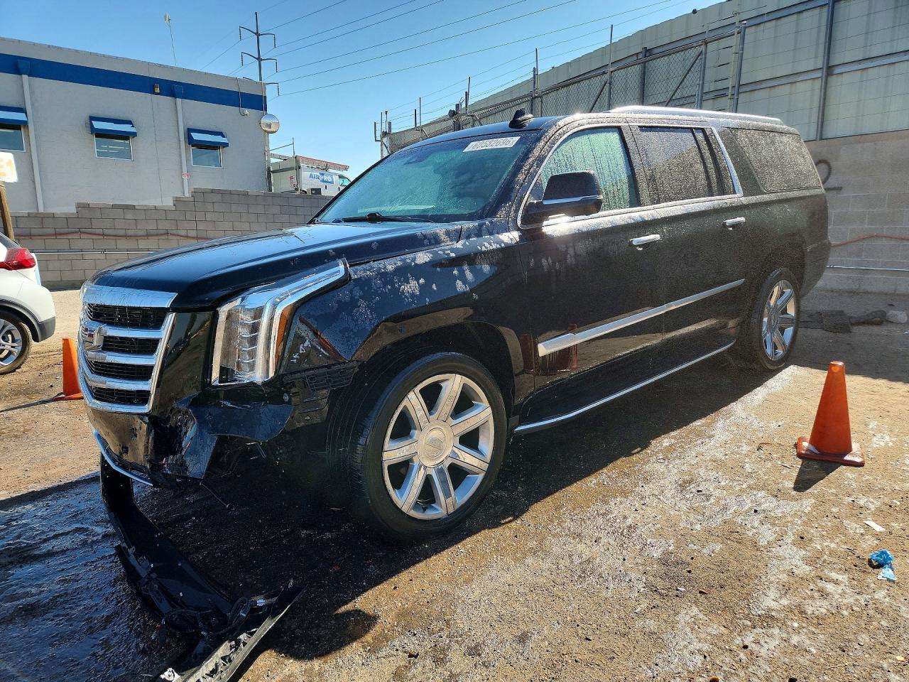 1GYS4HKJ4KR195319 · 2019 CADILLAC ESCALADE