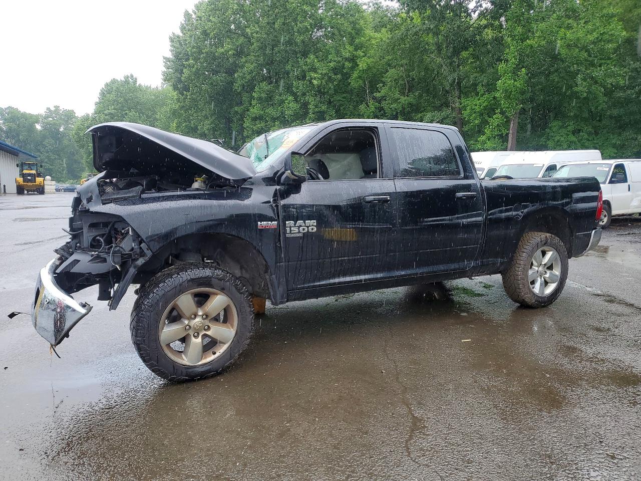 1C6RR7TT2KS614803 · 2019 RAM 1500 CLASSIC