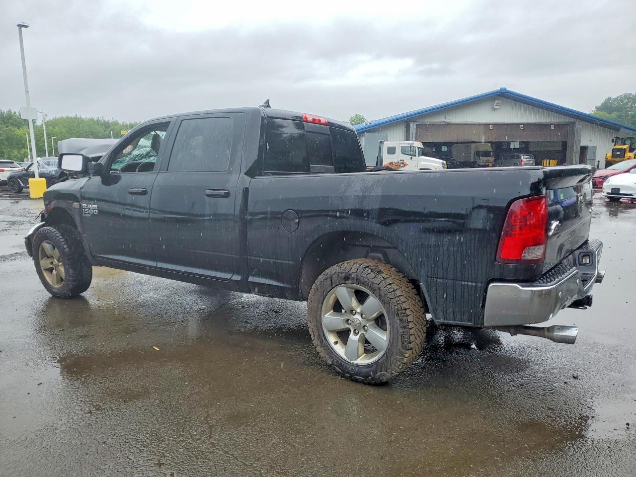 1C6RR7TT2KS614803 · 2019 RAM 1500 CLASSIC · 2/13