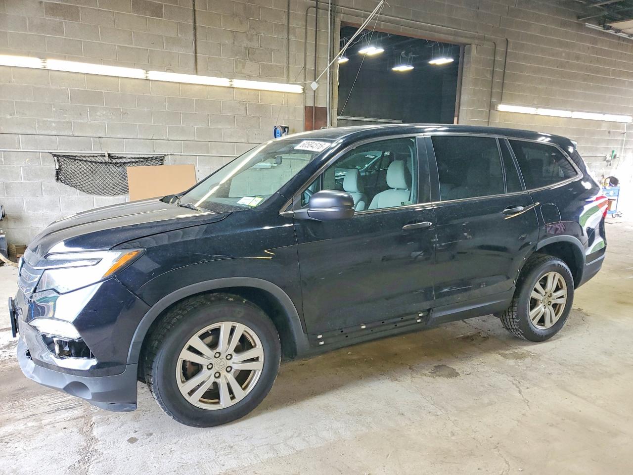 5FNYF6H19JB015780 · 2018 HONDA PILOT