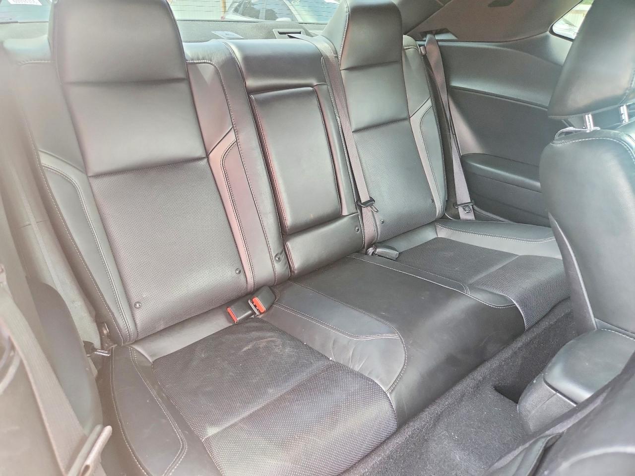 2C3CDZAG0KH751829 · 2019 DODGE CHALLENGER · 10/12